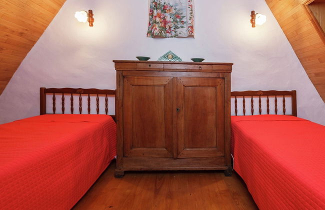 Holiday Home in Auvergne With Roofed Garden and Terrace - Foto 4