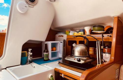 Surfbird Cozy Sailboat Escape - Foto 13