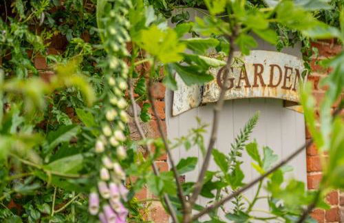 The Coach House Happisburgh - Photo 39