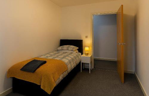 Waterfront Walk 3 Bedroom Apartment with Parking Pets and Workspace - Foto 22