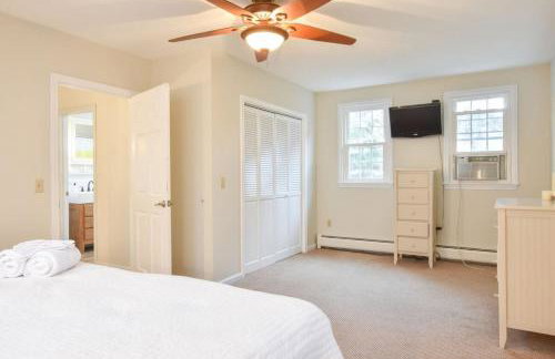 Spacious w Large Outdoor Area Fire Pit - Foto 28