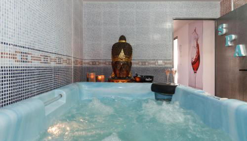 VILLA WINE EXPERIENCE Salou Center - SPA & Wine - Foto 5