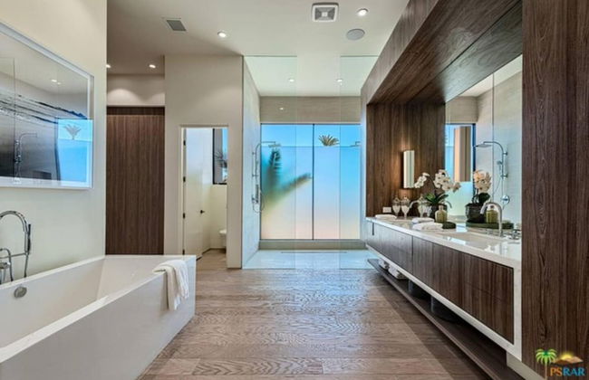 Luxurious Rancho Mirage Estate w Pool Spa - Photo 20