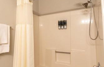 Sleeps 12! Main Level Primary Suite-Beautiful Backyard Oasis - Photo 43