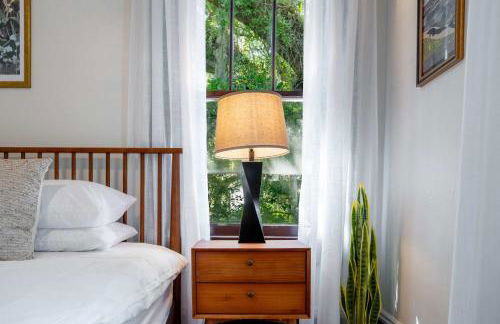 Sanctuary on 3rd - Walk to UF , Parking , Grill - Photo 28