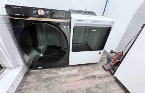 I-95 and Tanger Outlets. Pet Yes - Photo 18