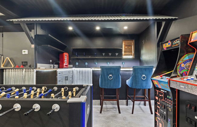 Luxe 7bdr Oasis w/ Pool, Putting Green, Game Room Villa Del Gallo by Avantstay - Foto 27