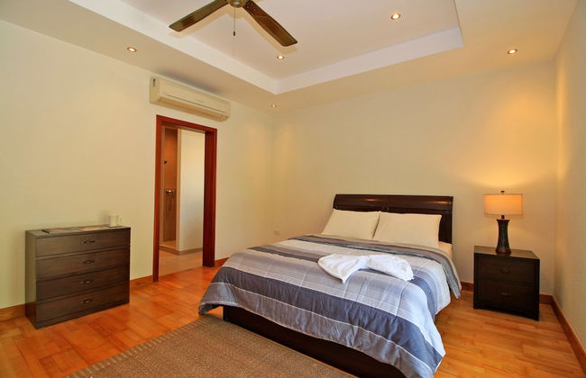 Pattaya Sunset Villa 4 Bedroom Sleeps 8 - Foto 12