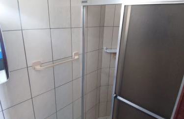 Apartamento pé na areia com sacada e garagem 2 banheiros - Photo 15