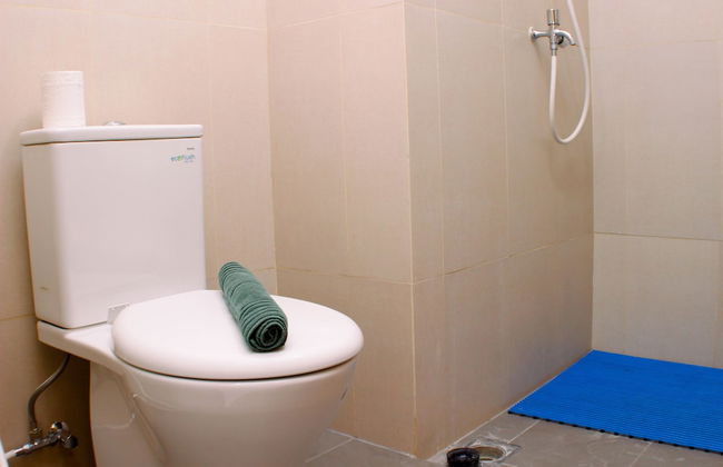 Comfy Studio Apartment at LRT City Jatibening - Photo 17