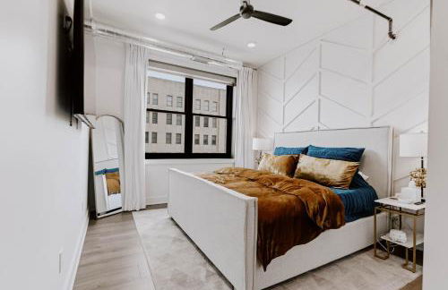 Husker Home TEN40 is in the heart of Downtown Lincoln where you can walk to Haymarket & UNL - Foto 17