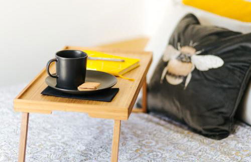 Bumblebee checkout 2pm Frome Longleat Aqua Sana Bath 5 people PRIVACY - Foto 58