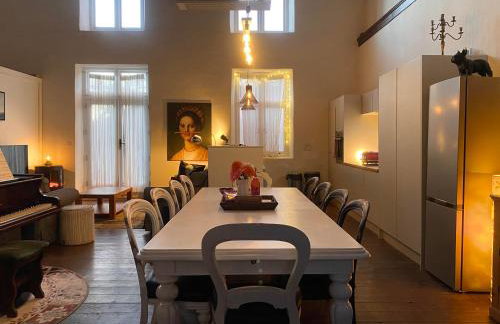 Creative Norfolk Chapel with Piano and Sauna Sleeps 10 - Foto 1