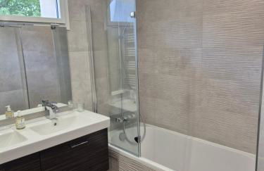 Beautiful apartment, beautiful view, quiet, 6min walk from metro1 and 20min from LOUVRE - Foto 12