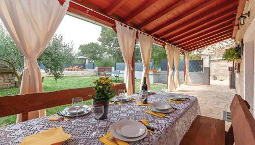 NEW! Authentic Stone House In National Park Krka - Foto 5, Garden, Garden view