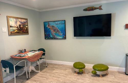 Guest suite - Waterfront -Pool & Hot tub- Walk to Beach - Foto 11