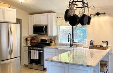 B-B Ranch Cottage~Heart of Gold Country~*HOT TUB* - Foto 1
