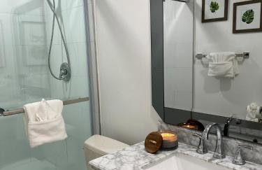 Ritzy Little House - Foto 32