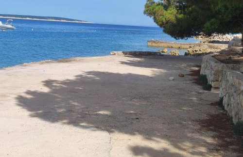 Dolphin view with a pool by the beach - Foto 26