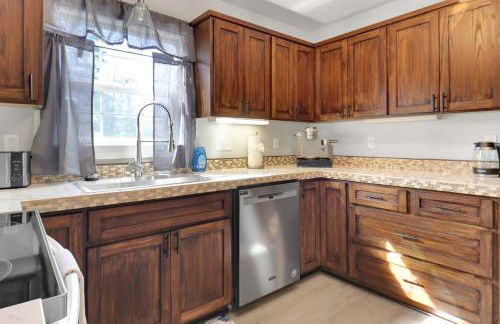 Spacious 3-Bedroom Near Campus - Photo 16