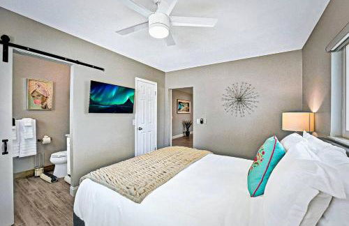 NEW Waterfront Tropic Oasis - Heated Pool, Canal, Dock, Air Hockey - Foto 29