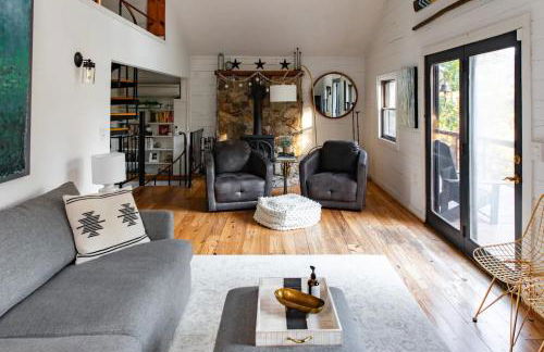 HOT TUB! Cozy Spa Haven Sleepy Creek Bliss Lodge - Photo 17