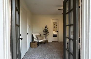 King Bed Suite in Conroe , Garage Available - Foto 14