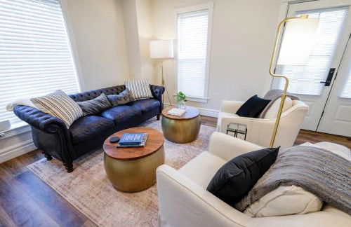 Eliza Gothic - Foto 1