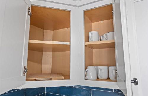 Sunshine House #2-Selfie-Friendly - Steps to Beach - Foto 56