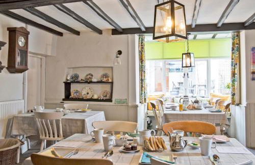 Hawthorn Farm Guest House - Photo 29