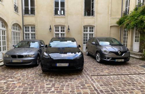 Historic 18th-Century Mansion - 3 BR - Bayeux - Garden & Museums Nearby - Photo 37