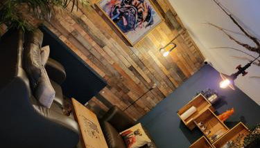 The Hideaway - Photo 2