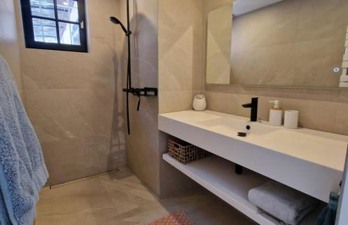 L'abri Côtier on St Cyprien beach - Photo 24