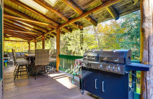 Private Deck and Fire Pit Adirondack Family Home - Foto 28