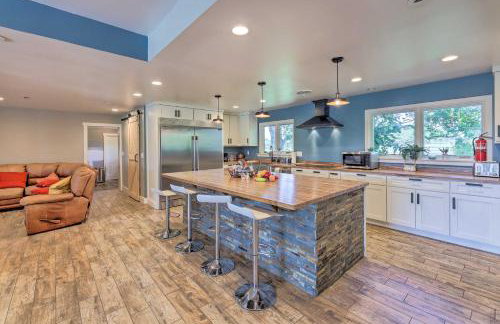 Peaceful Lebanon FarmhouseandRanch with Pool! - Foto 8