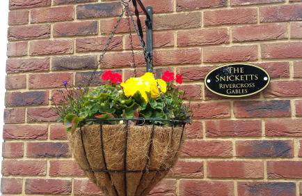 The Snicketts - Photo 4