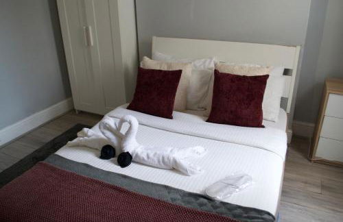 Stylish 2-Bed Garden Flat, 5 Mins to Brixton - Photo 28