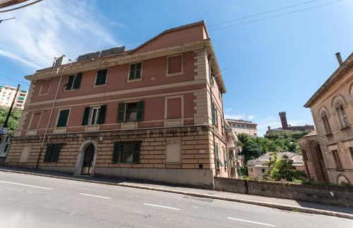 Fronte Castello - Centro Città - Photo 22