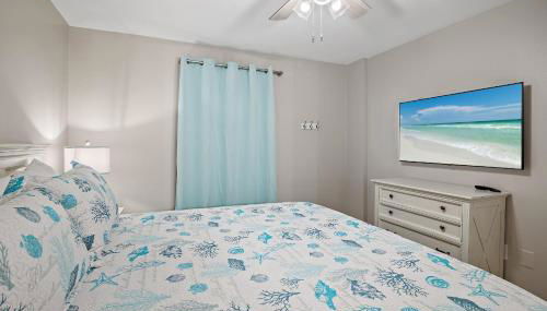 Pelican Beach Resort Destin - Photo 3