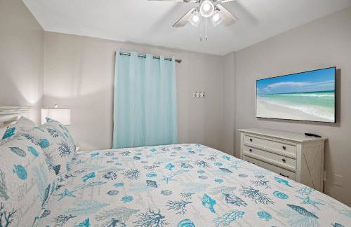 Pelican Beach Resort Destin - Photo 3