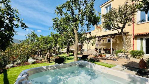 YourHome - Antico Casale Sorrentino & Suite - Indipendent Villa - Foto 1, Garden view