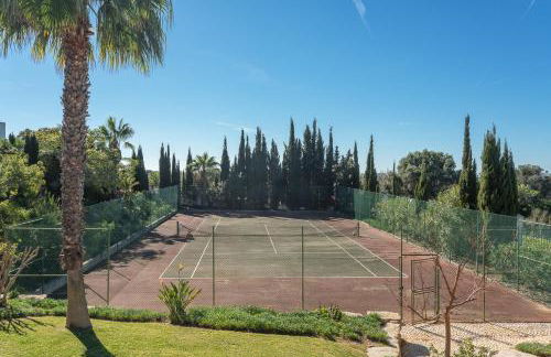 Host Wise - Deluxe Spacious House with Terrace & Jacuzzi - Foto 7