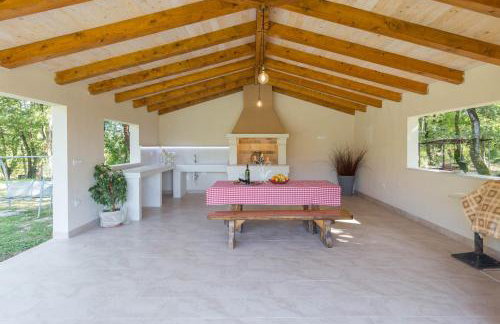 Apartment Susnjici 2 with Pool, Children Playground and Terrace - Photo 15