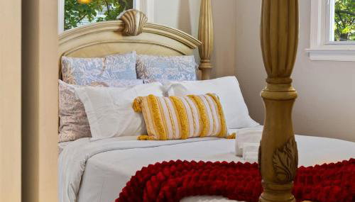 3BR Home 2 Baths Bonus Room, Minutes to NYC - Foto 5