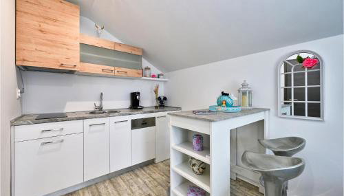 Beautiful Home In Dugo Selo - Foto 5