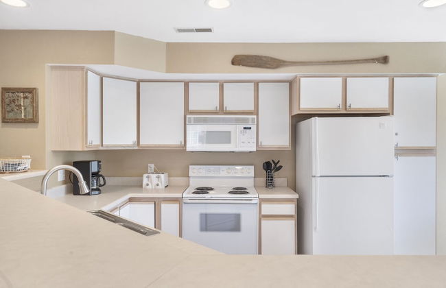 Serene Escape at Table Rock Lake - Photo 13