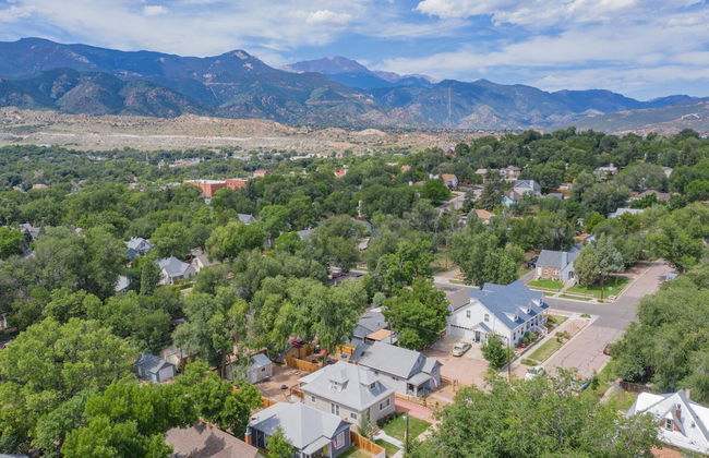 1893 Classic 4 Blocks From Great Dining & Shops - Photo 50