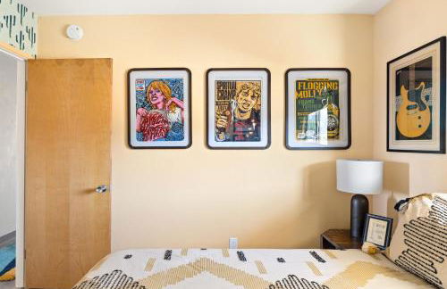 Mid Century Vibes - 2 Min to JTNP - Retro Dive Bar - View - Foto 21