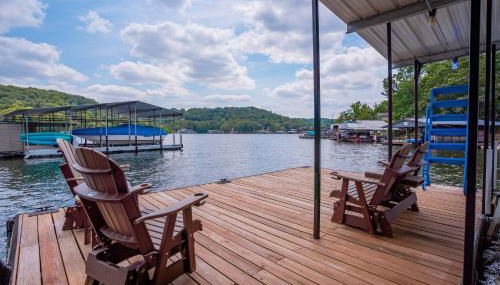 Charming Waterfront Cabin - Sleeps 10 - Photo 5, Other