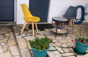 Rolo House - Photo 1